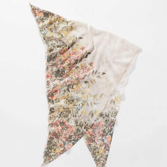 J.Jill Pure Jill Cascading Blossoms Triangle Scarf - Picture 3 of 6